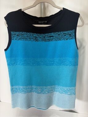 Jones New York Blue Gradient Knit Tank with Black Trim 3507